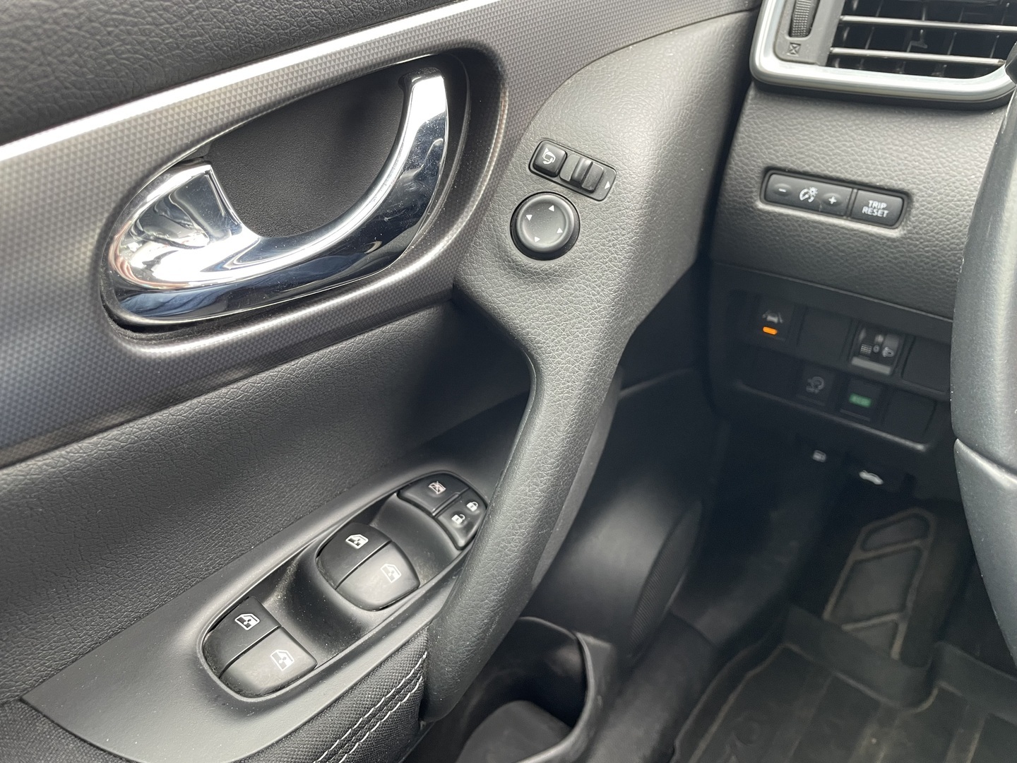NISSAN Qashqai 15
