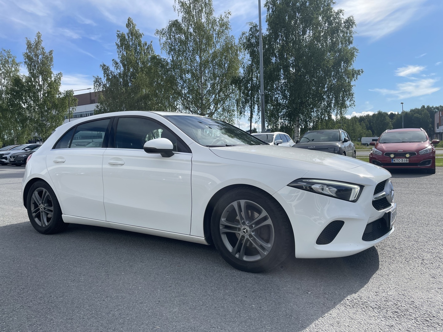 MERCEDES-BENZ A 2019