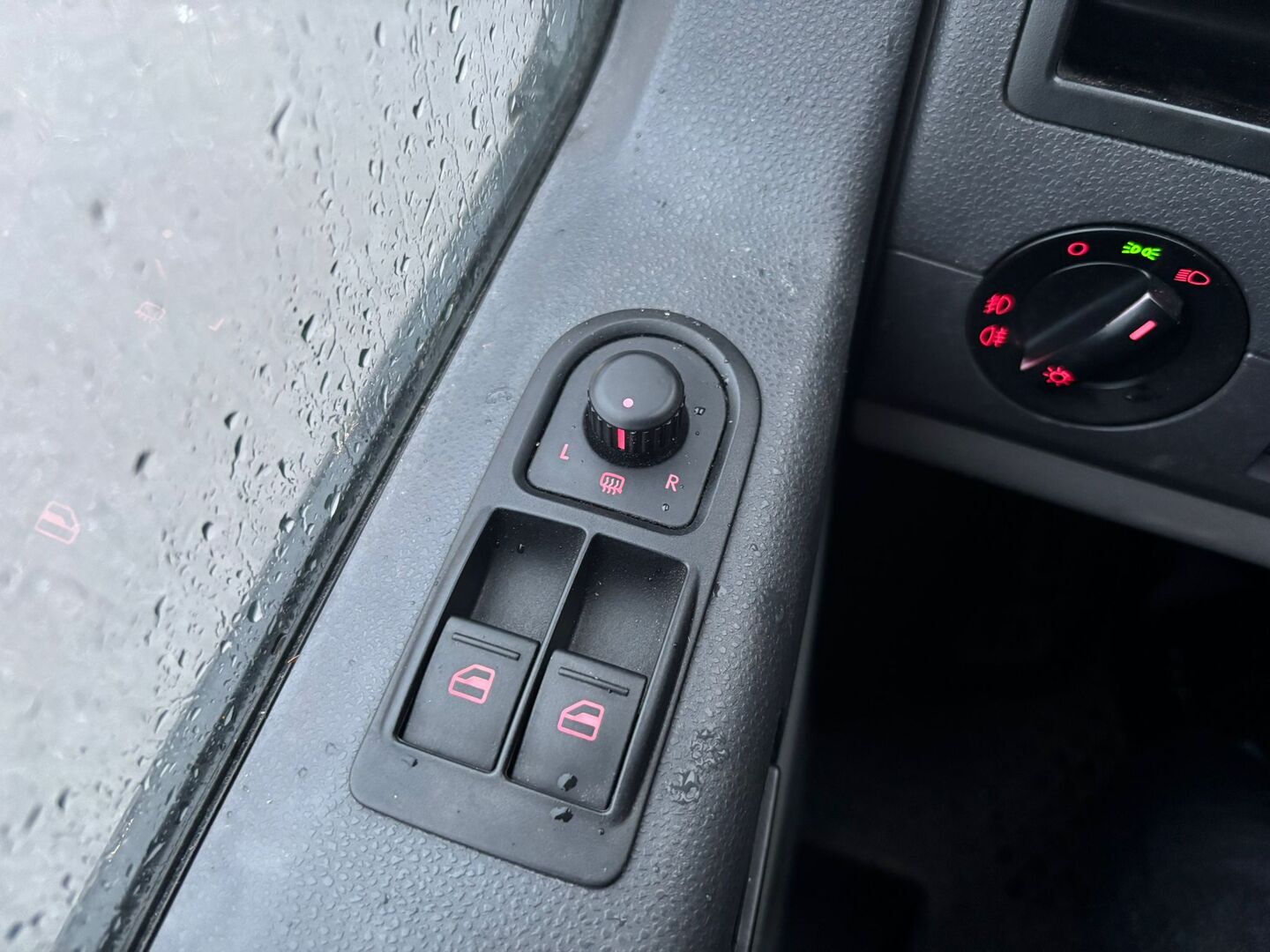 VOLKSWAGEN Transporter 2010