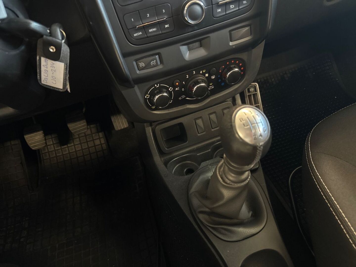 DACIA Duster 14