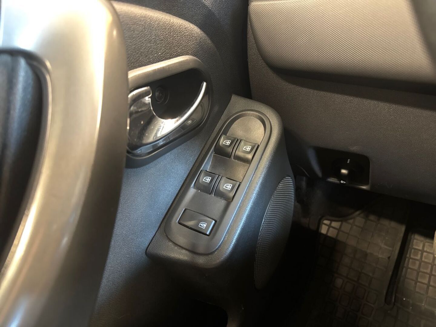 DACIA Duster 16