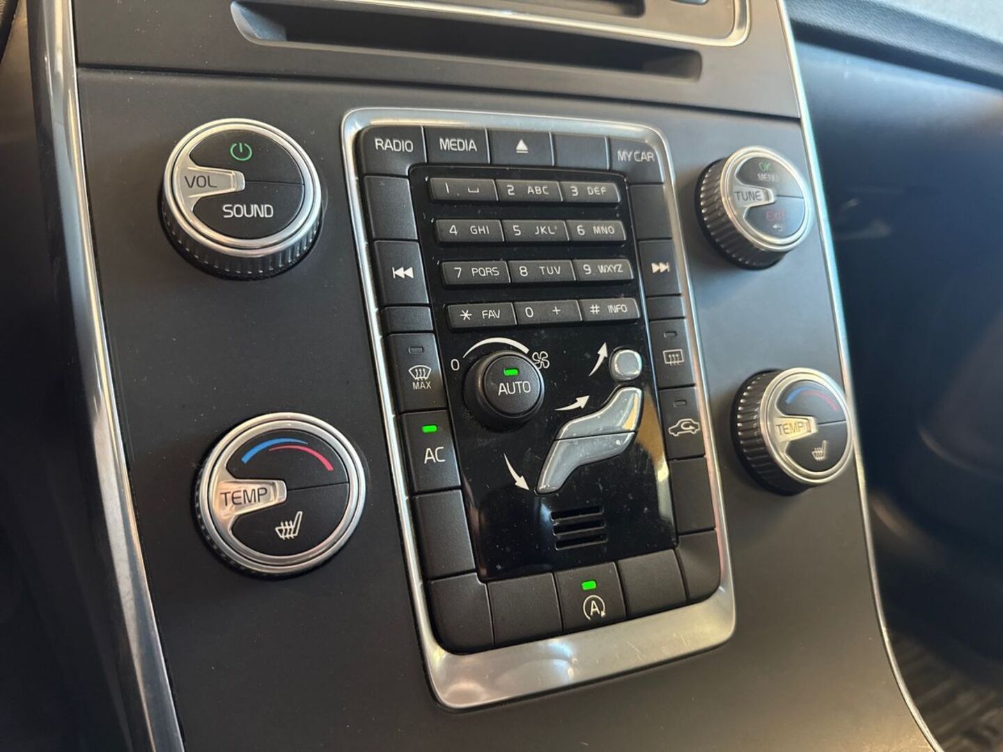 VOLVO V60 18