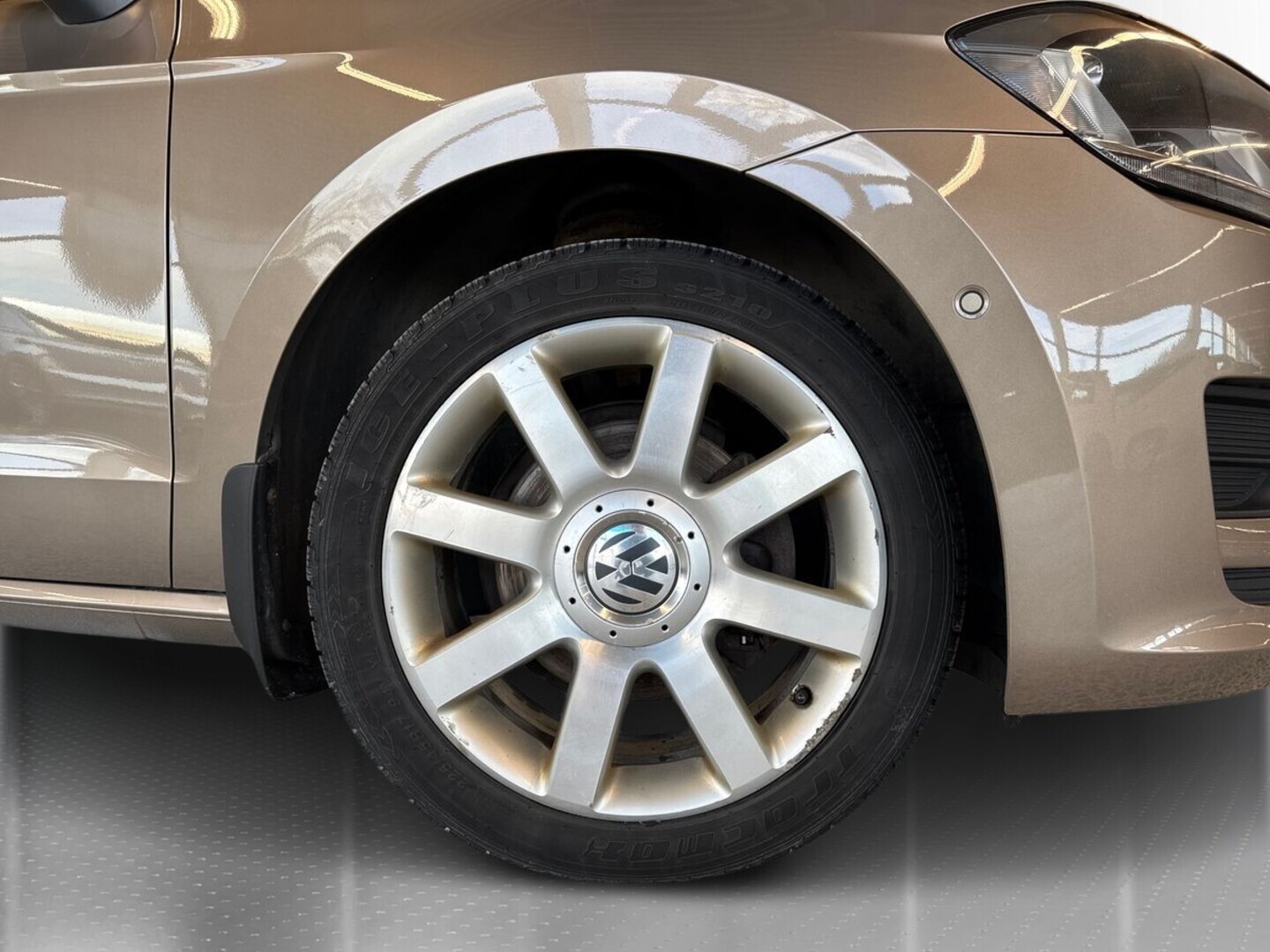 VOLKSWAGEN Golf Sportsvan 2015