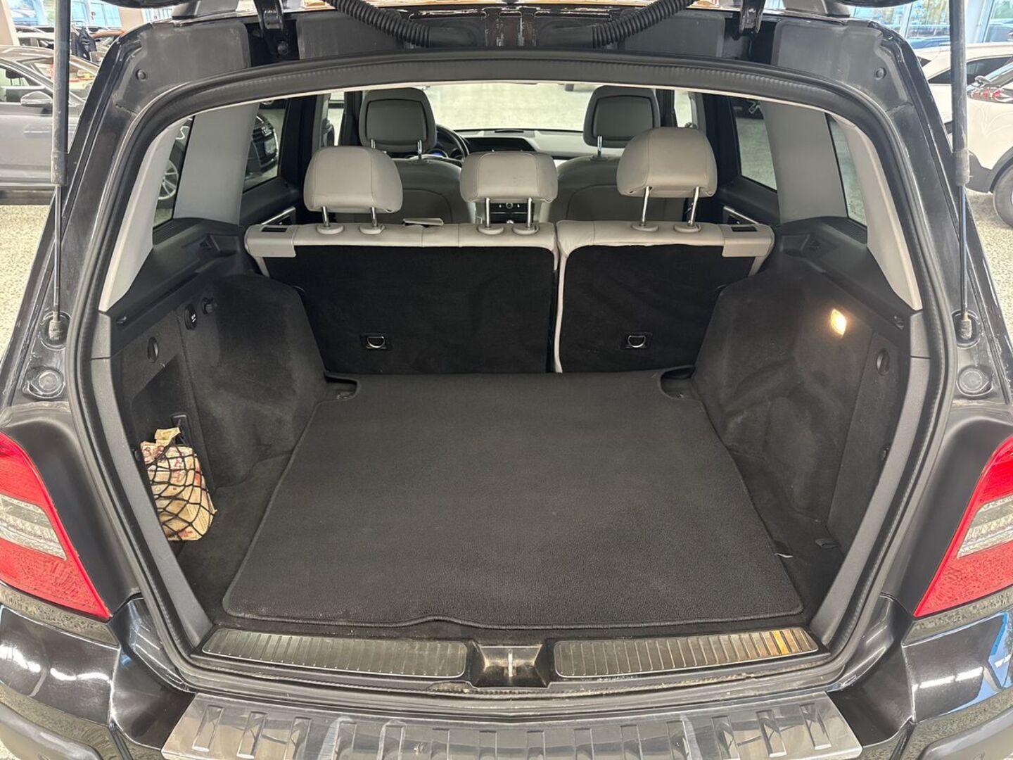 MERCEDES-BENZ GLK 11