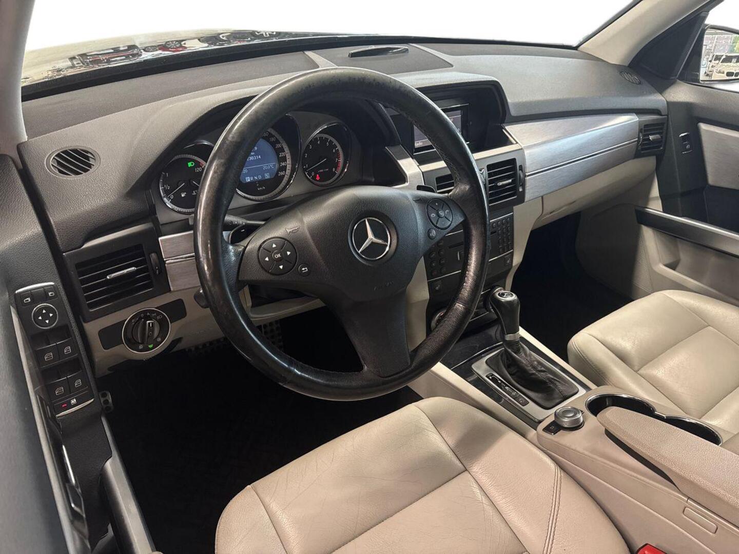 MERCEDES-BENZ GLK 7