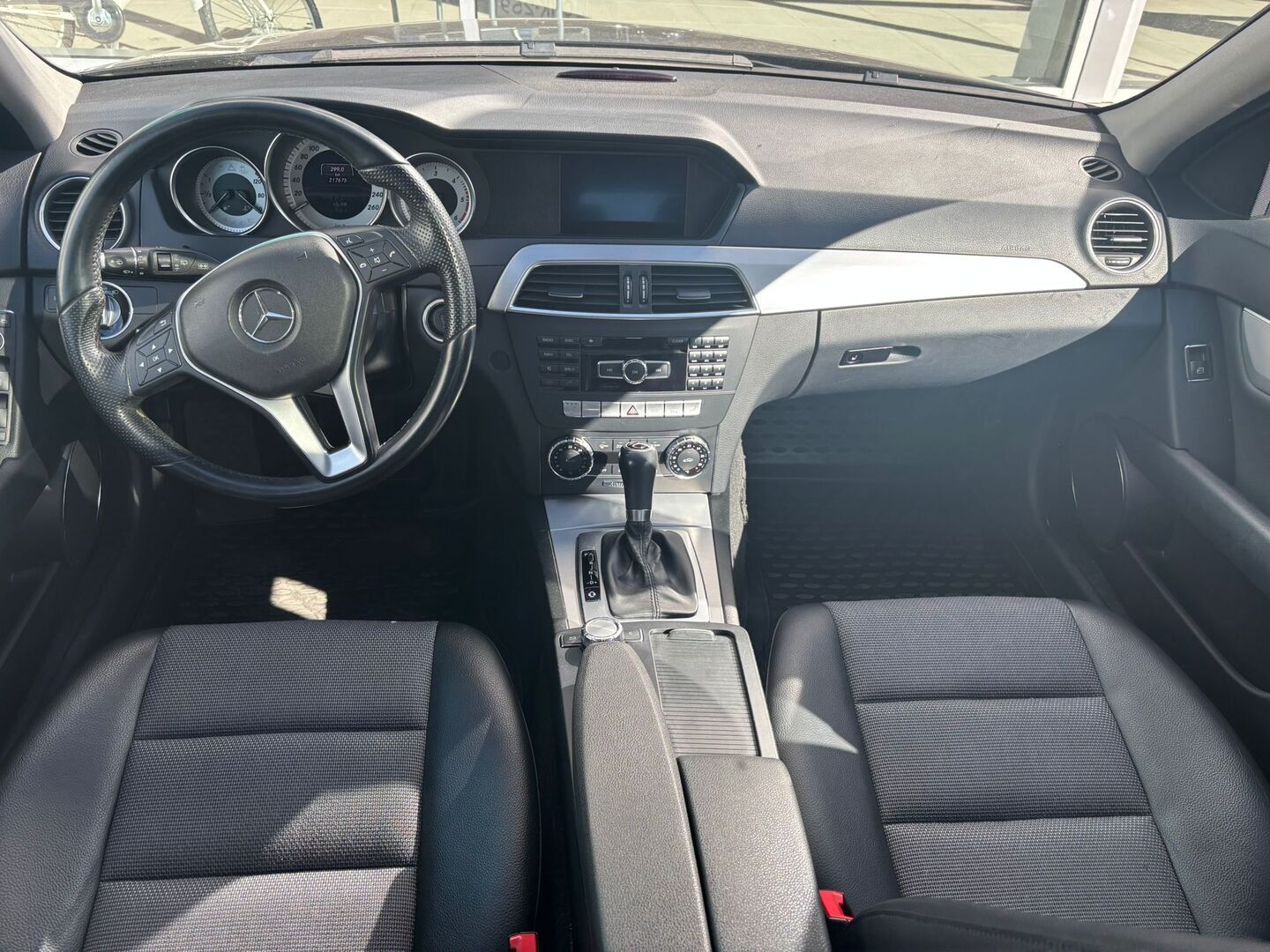 MERCEDES-BENZ C 2012