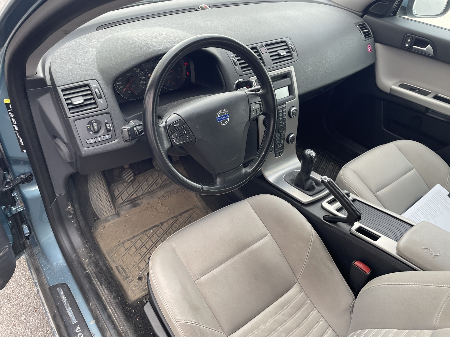 VOLVO V50 2009