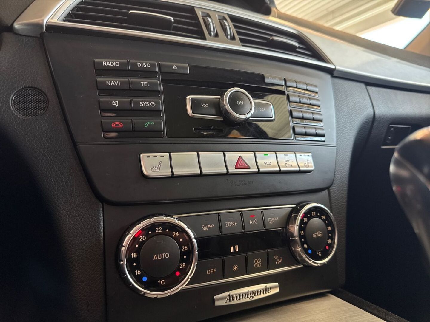 MERCEDES-BENZ C 2011