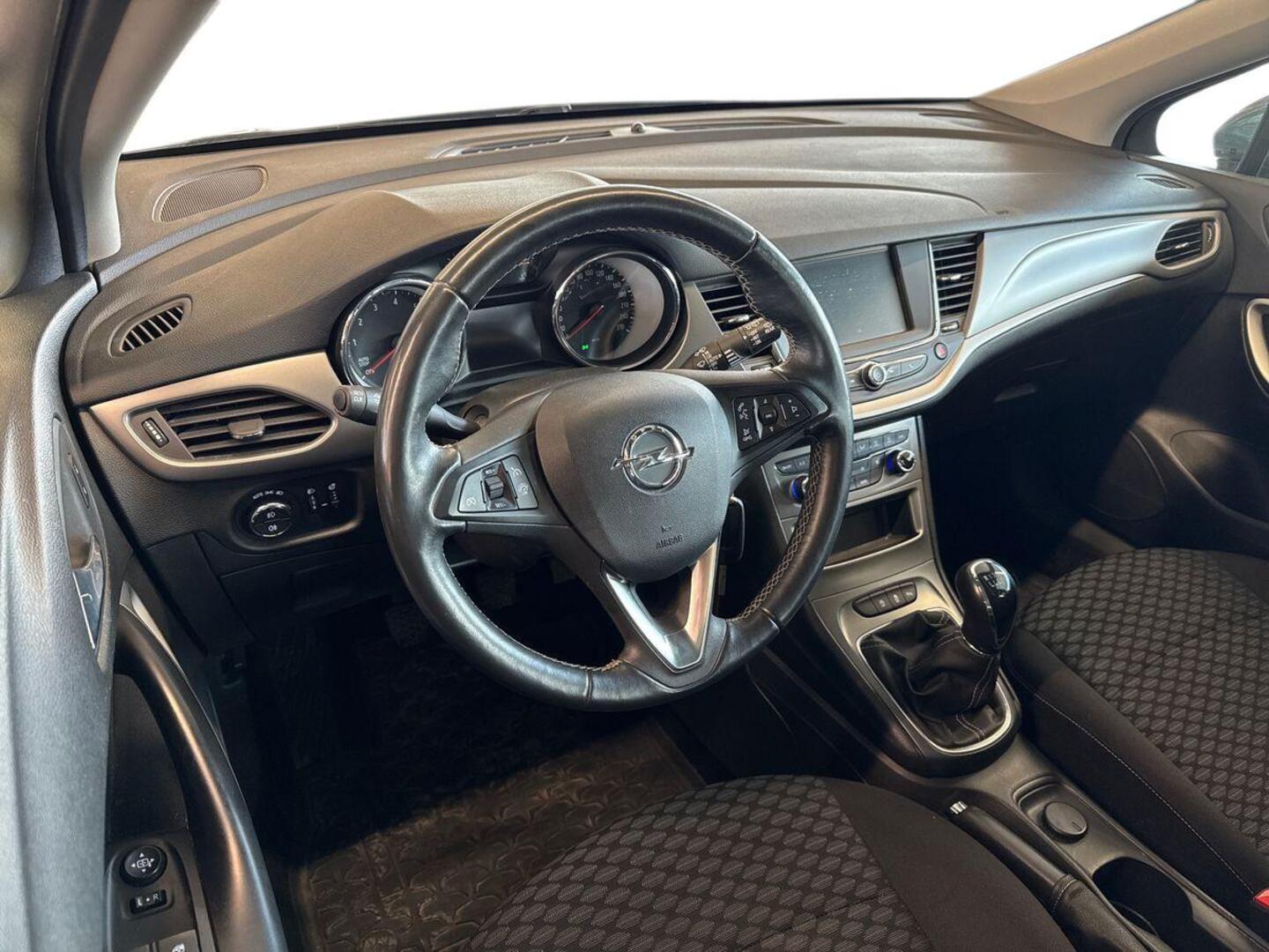 OPEL Astra 2020