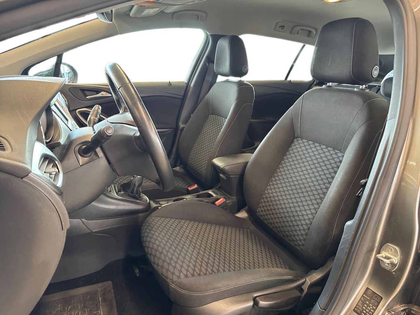 OPEL Astra 2020