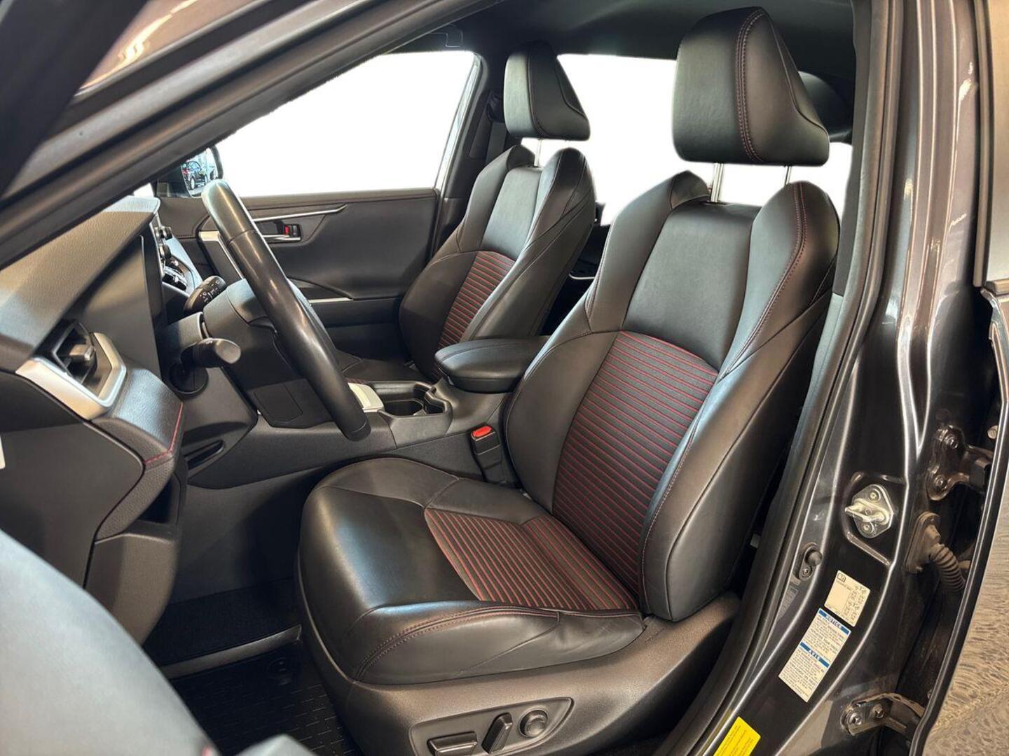 TOYOTA RAV4 Plug-in 2021