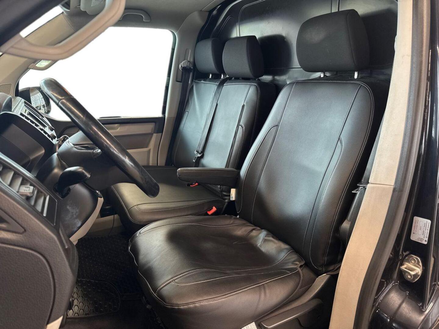 VOLKSWAGEN Transporter 2016