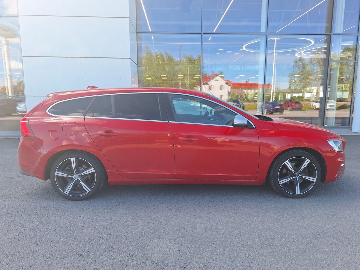 VOLVO V60 2017