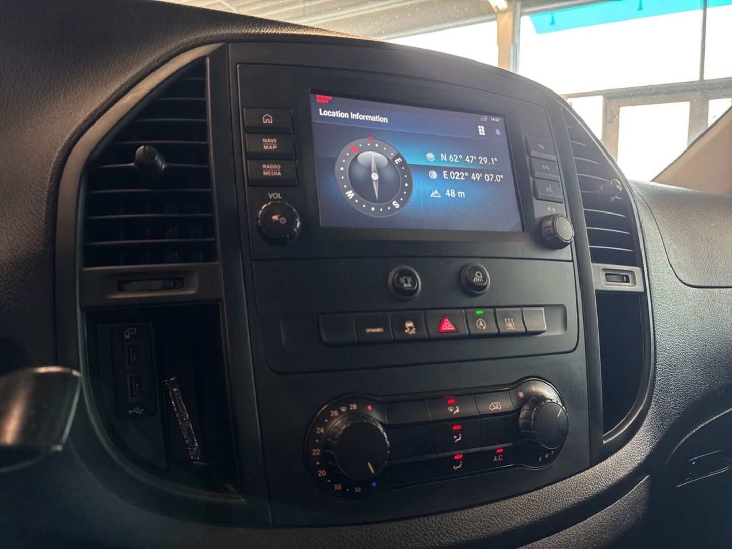 MERCEDES-BENZ Vito 13