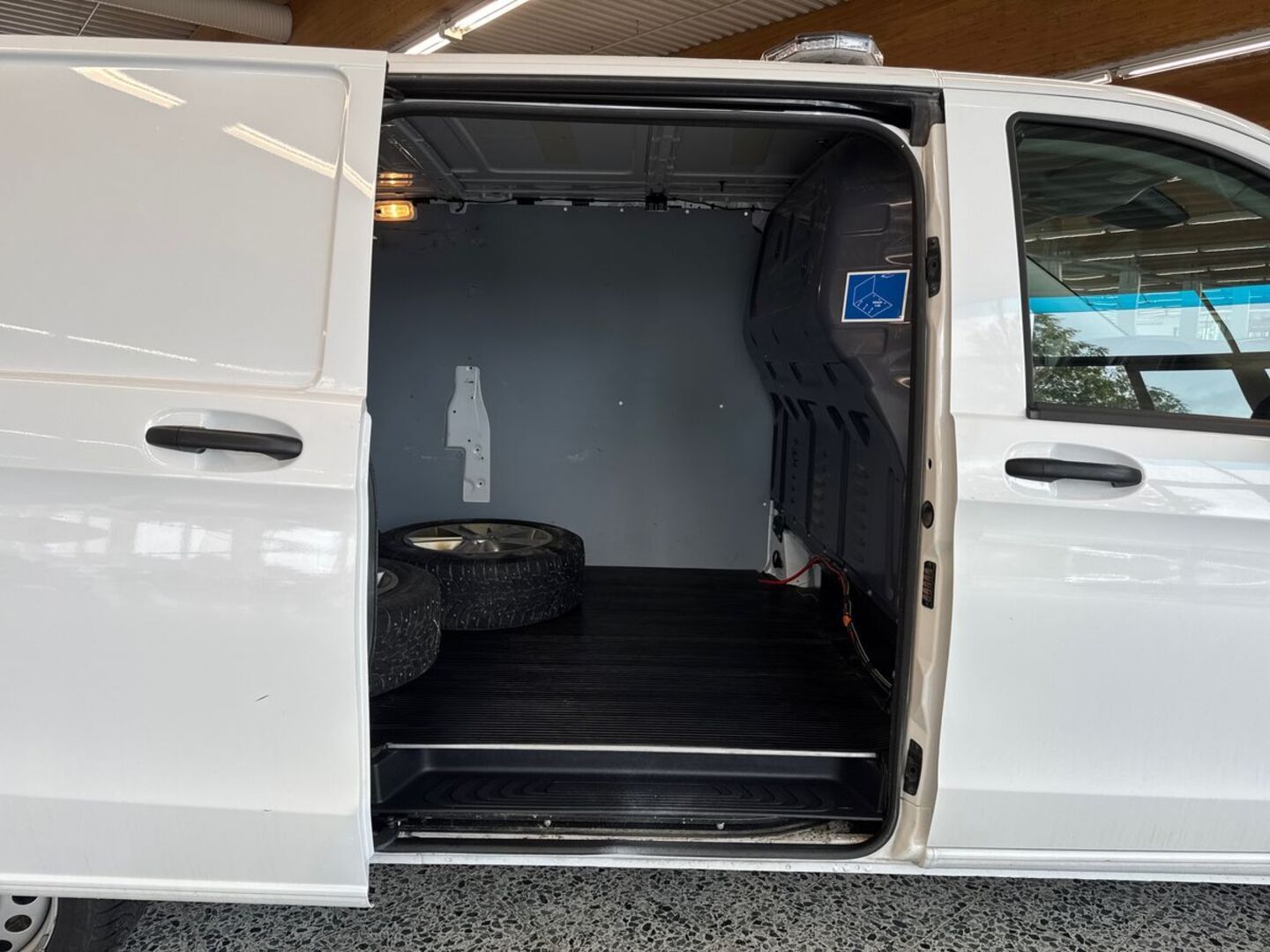 MERCEDES-BENZ Vito 5
