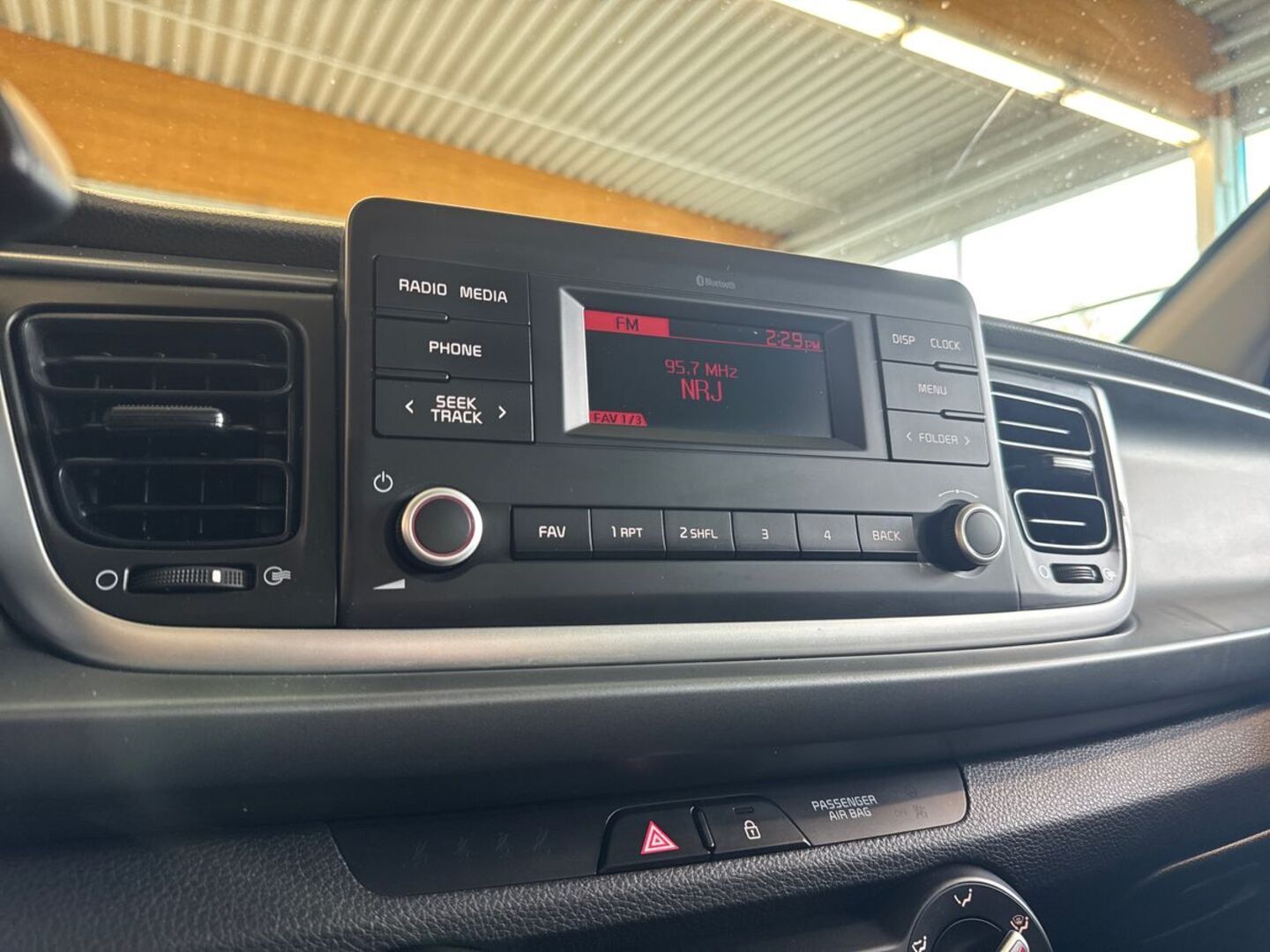KIA Rio 19
