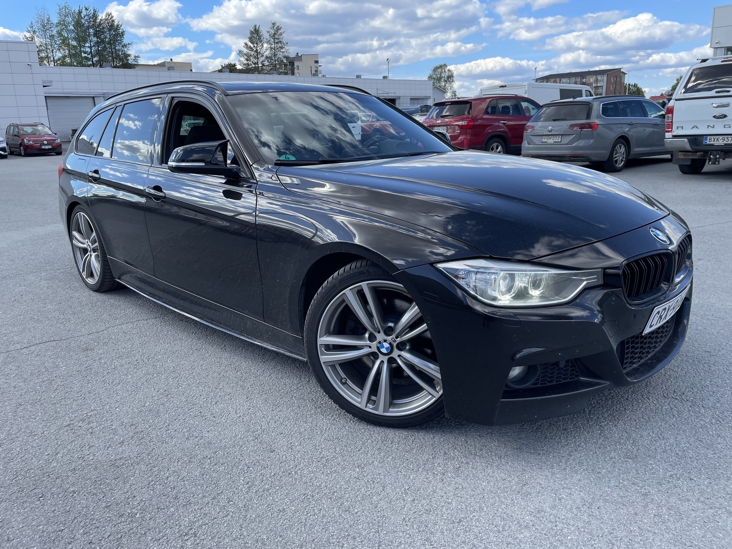 BMW 330 2013
