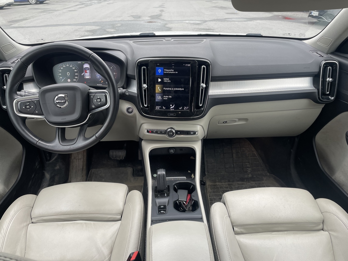 VOLVO XC40 2018
