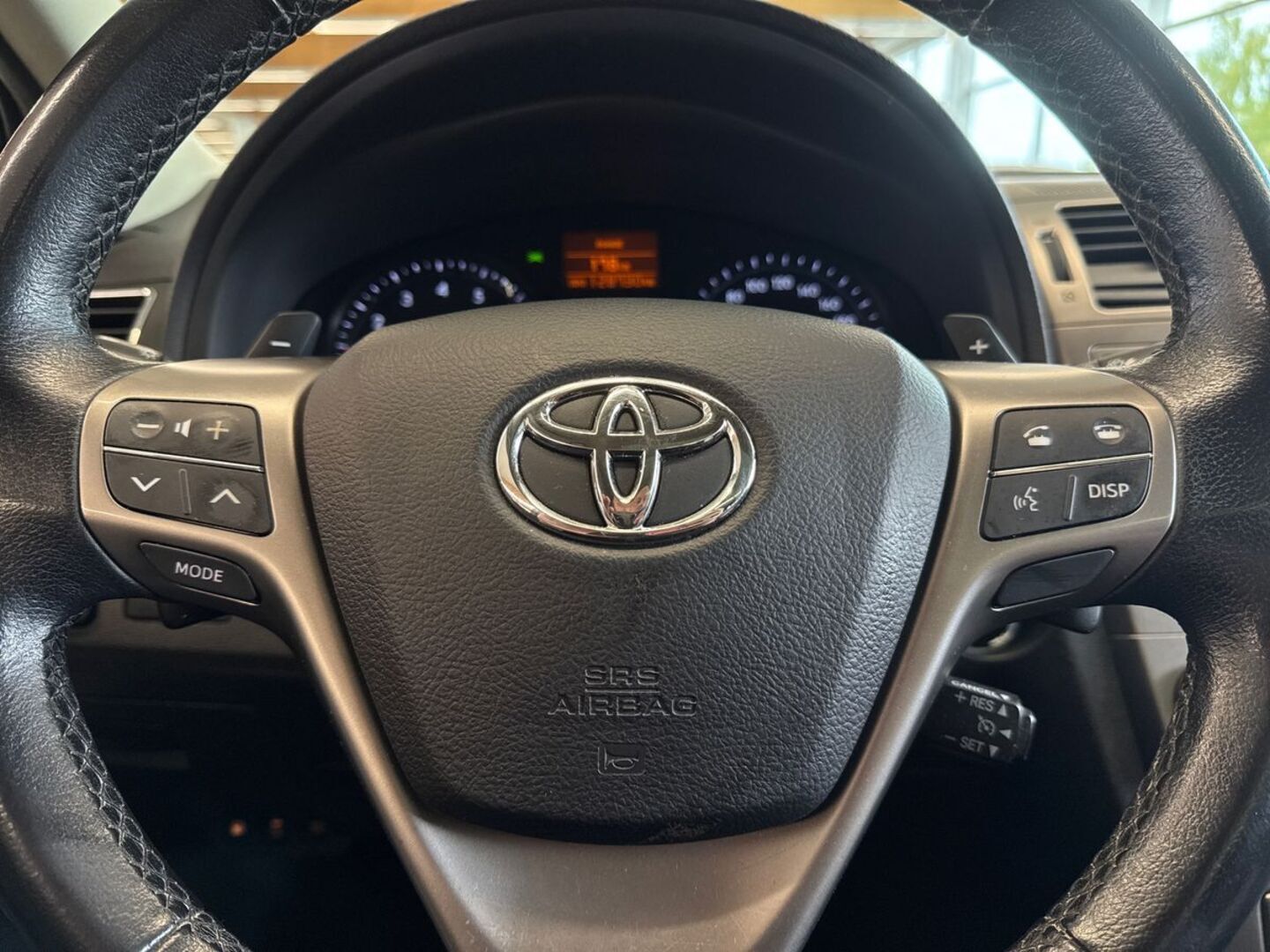 TOYOTA Avensis 12