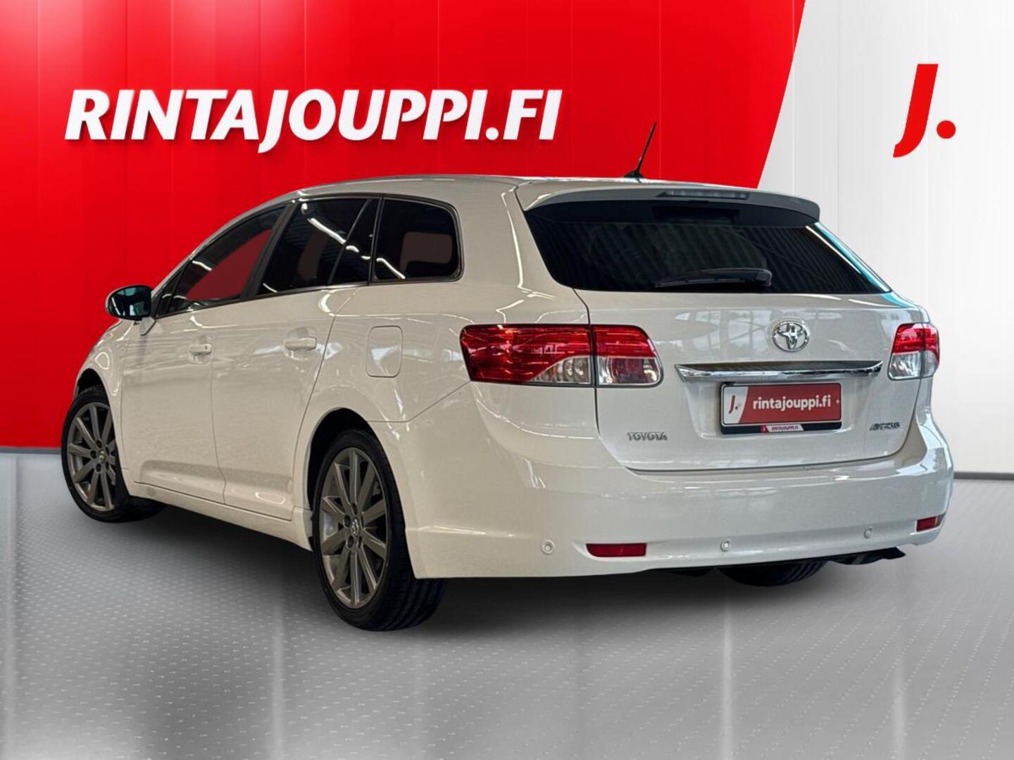 TOYOTA Avensis 2
