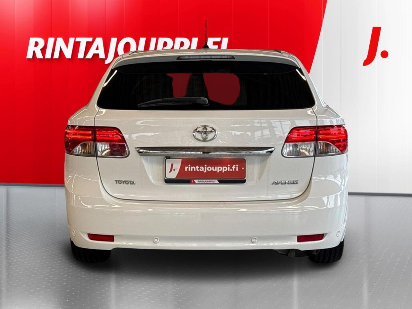 TOYOTA Avensis 4