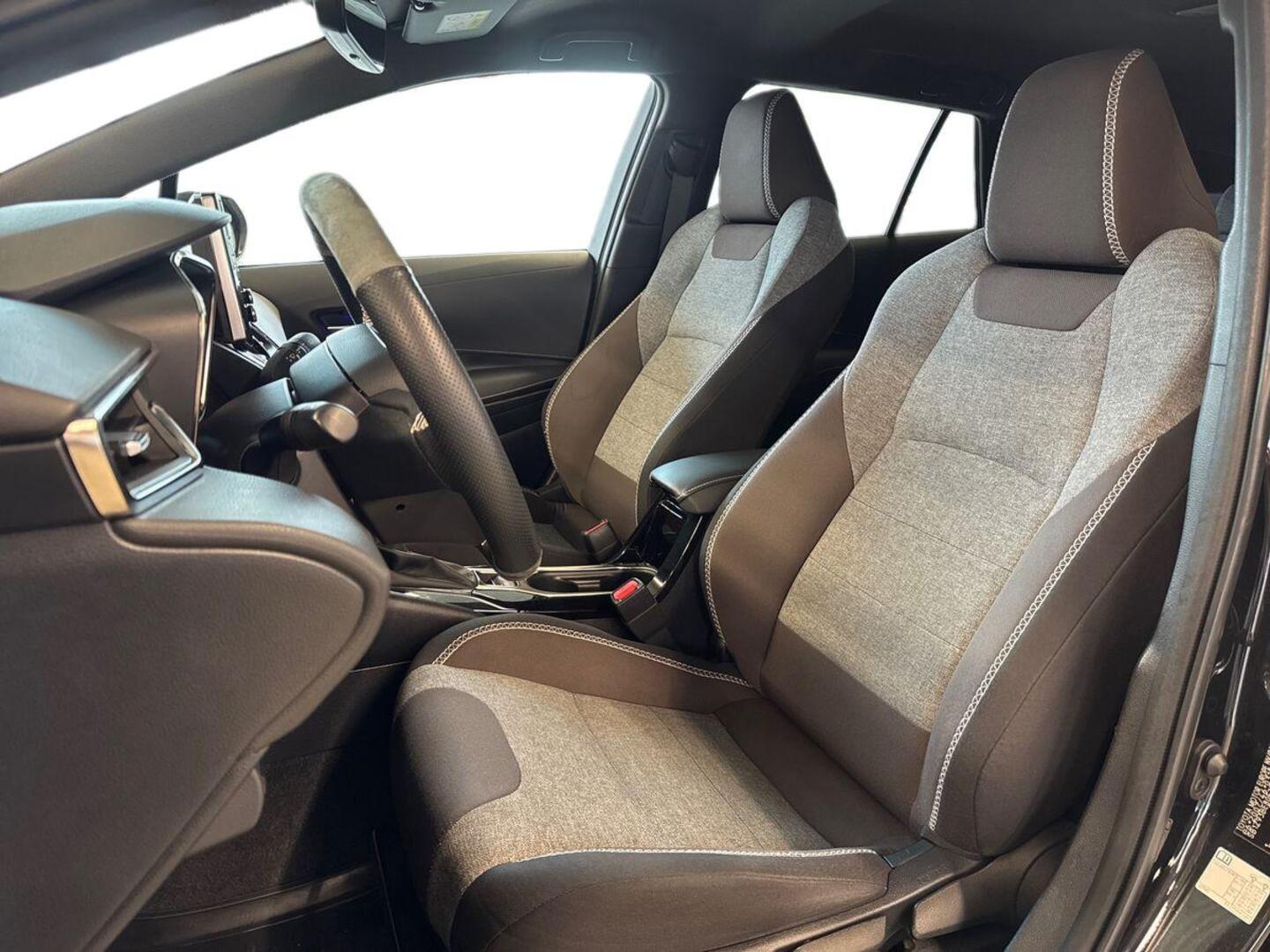 TOYOTA Corolla 9