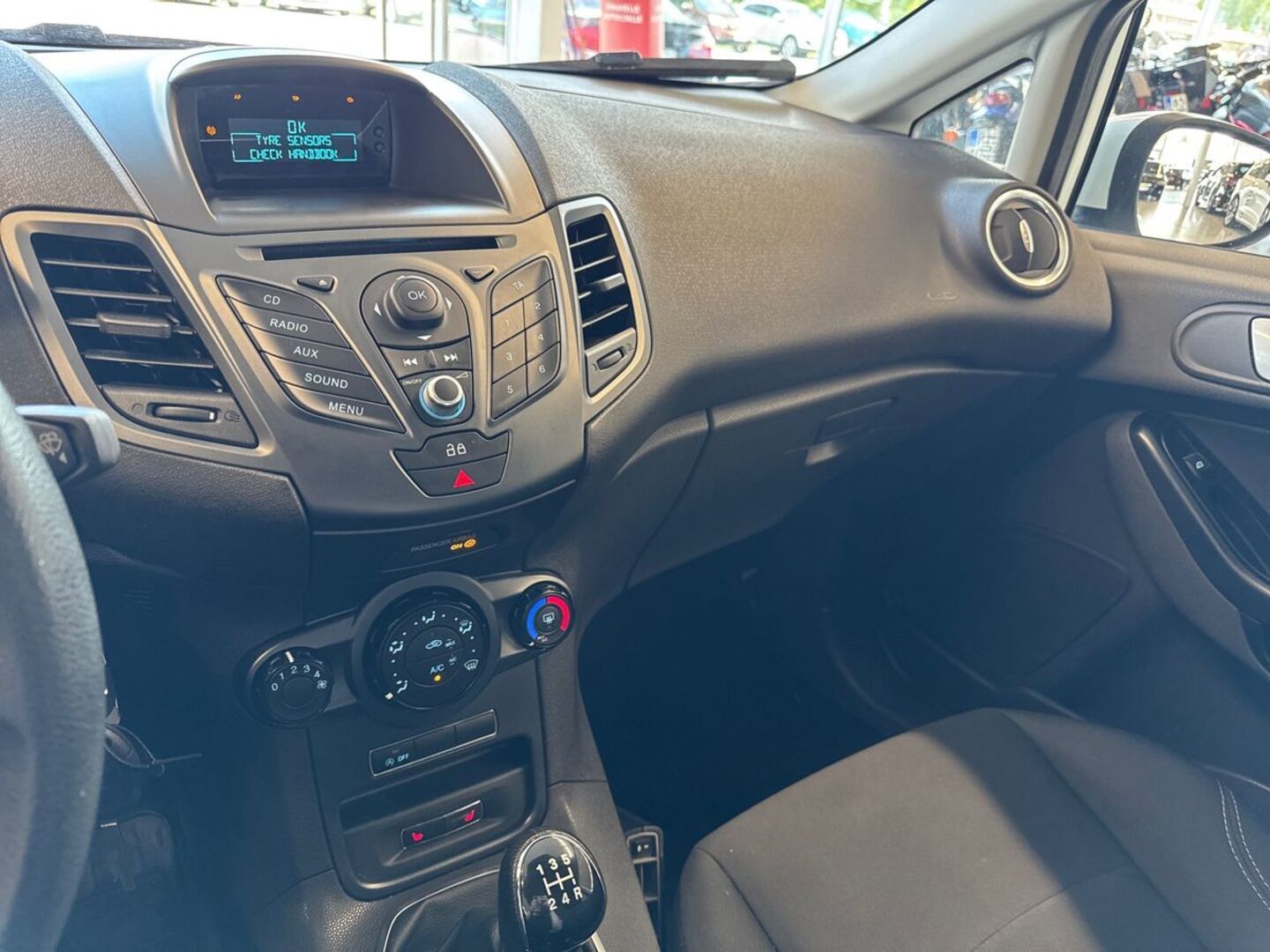 FORD Fiesta 18