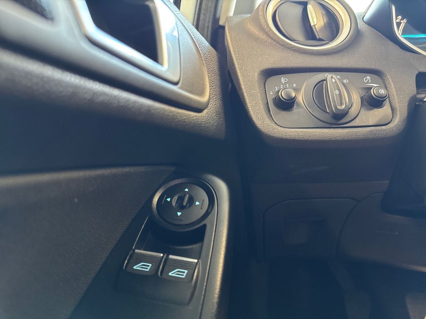 FORD Fiesta 22