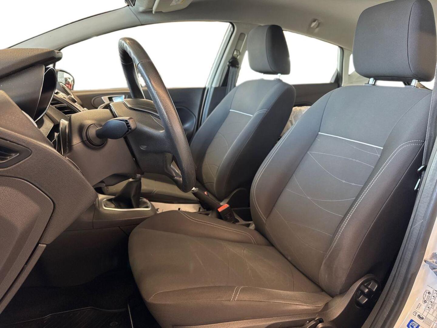 FORD Fiesta 9