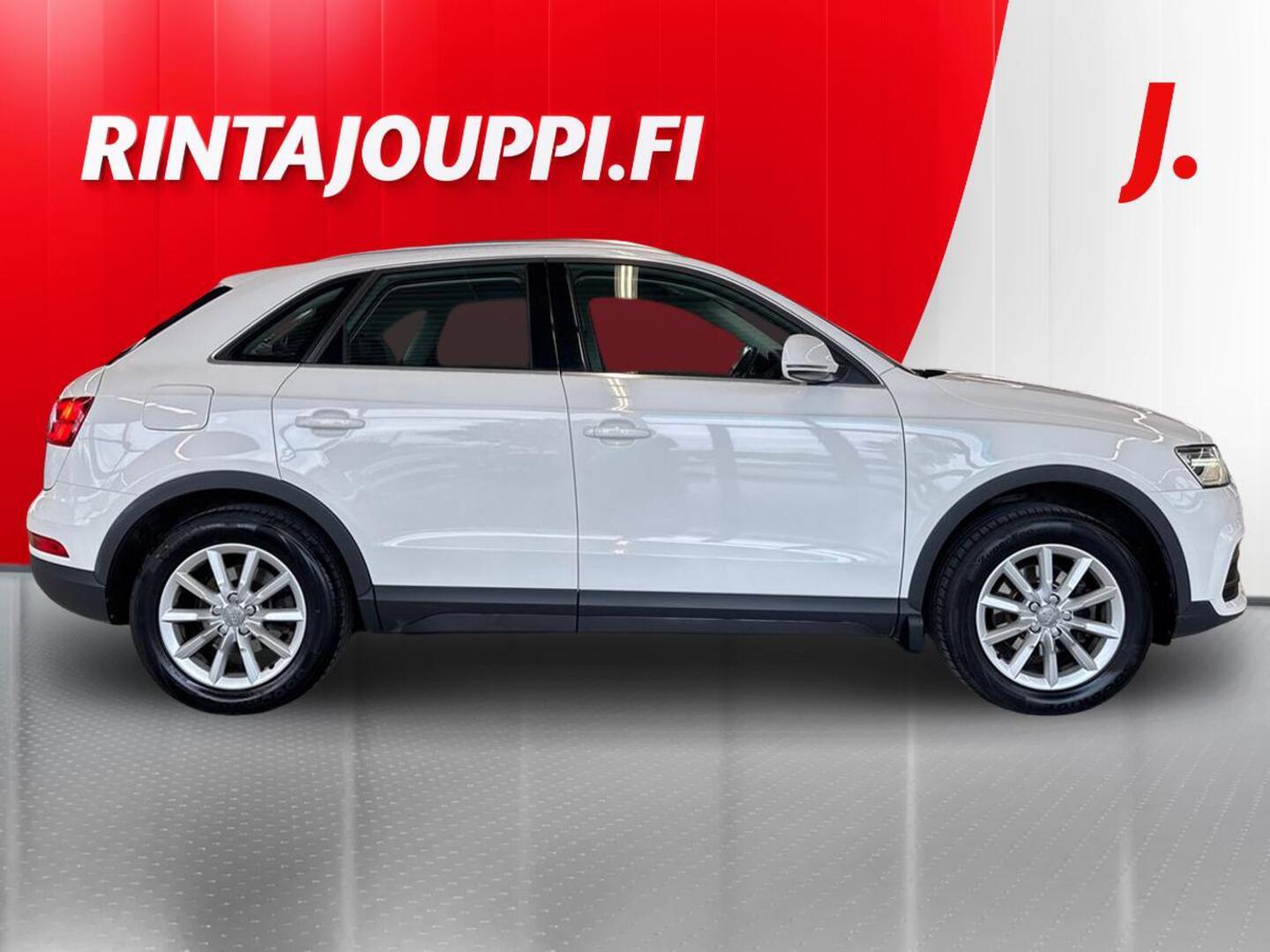 AUDI Q3 6