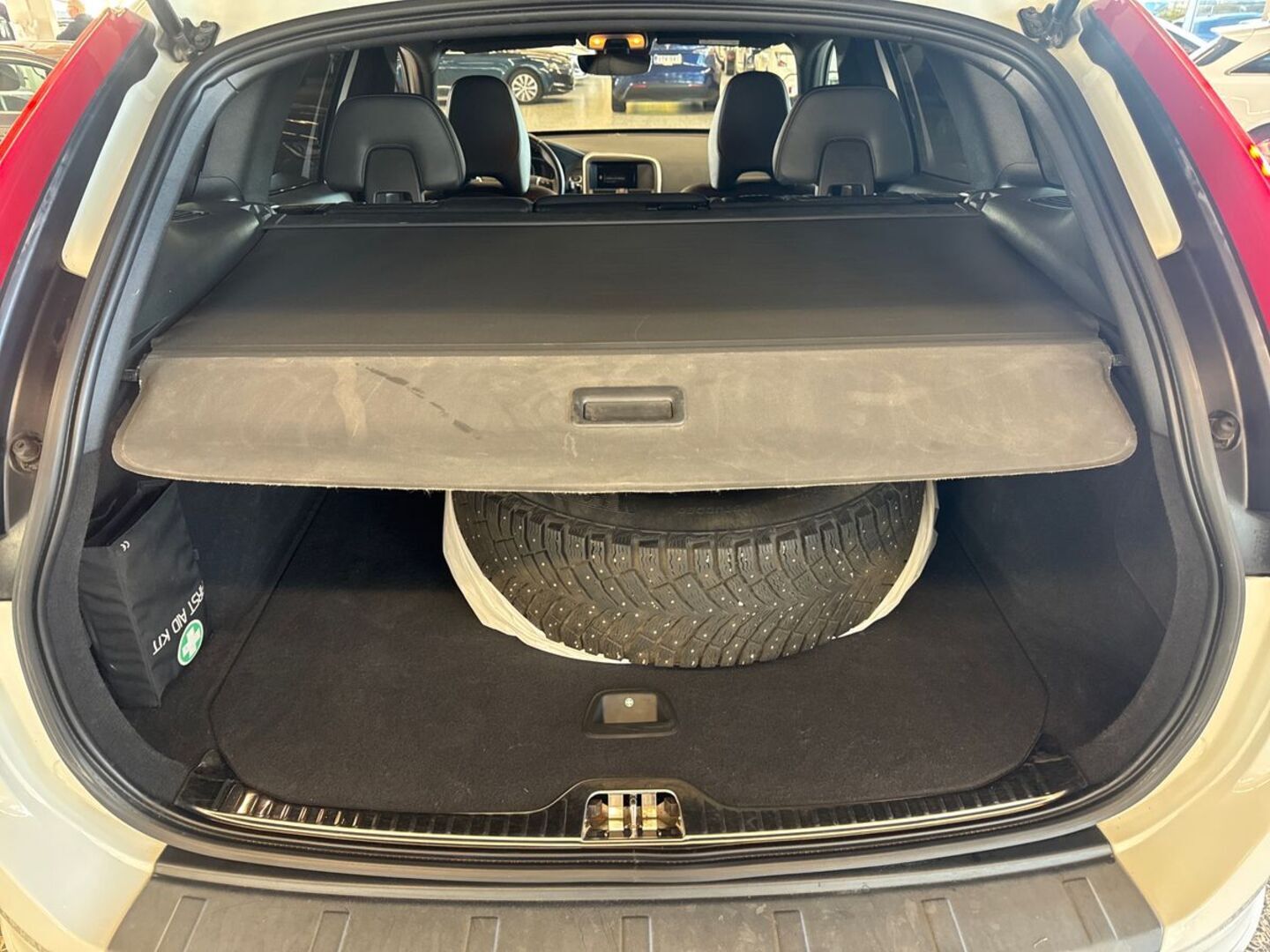 VOLVO XC60 11