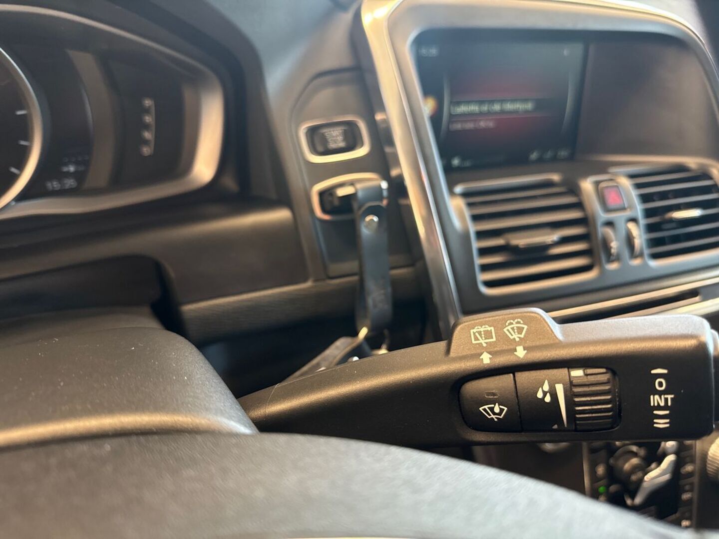 VOLVO XC60 24