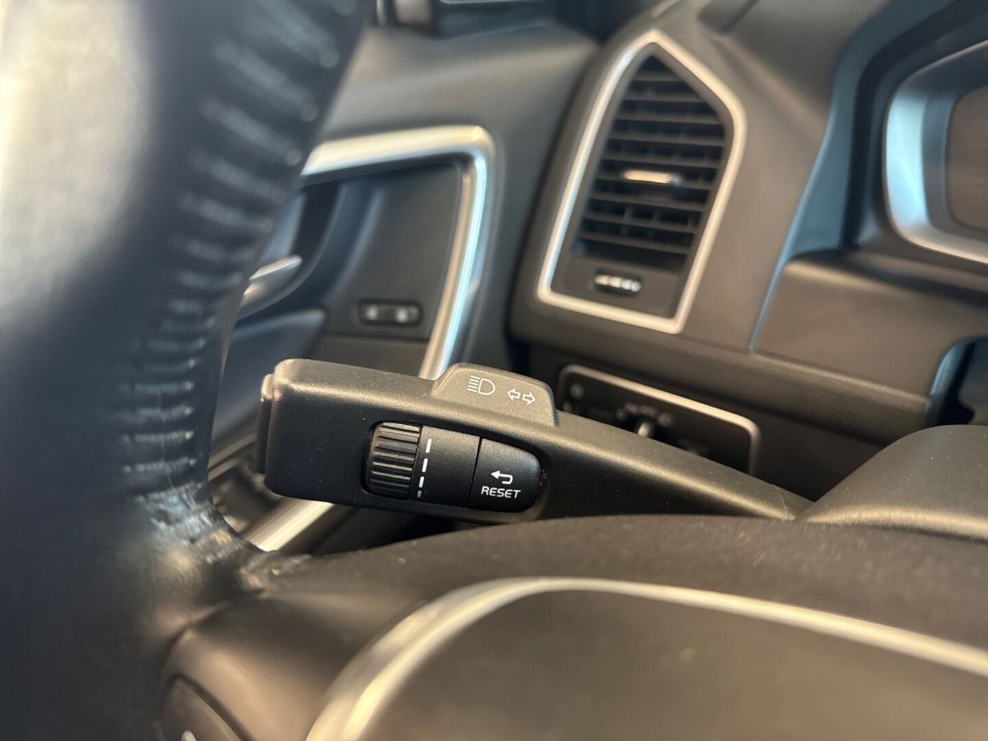 VOLVO XC60 25