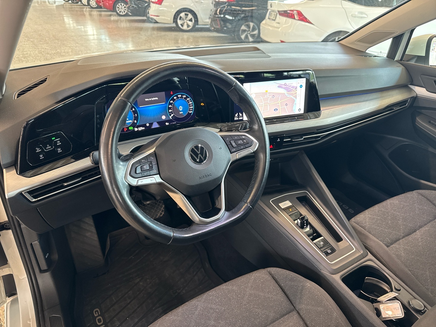 VOLKSWAGEN Golf 2021