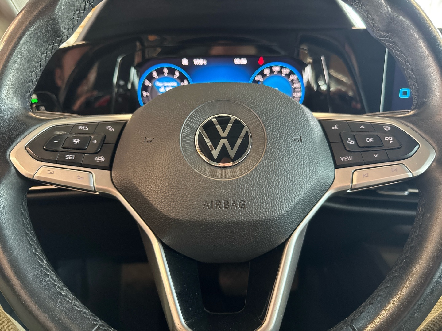 VOLKSWAGEN Golf 2021