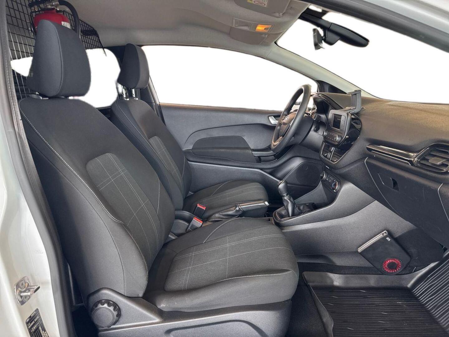 FORD Fiesta Van 2019