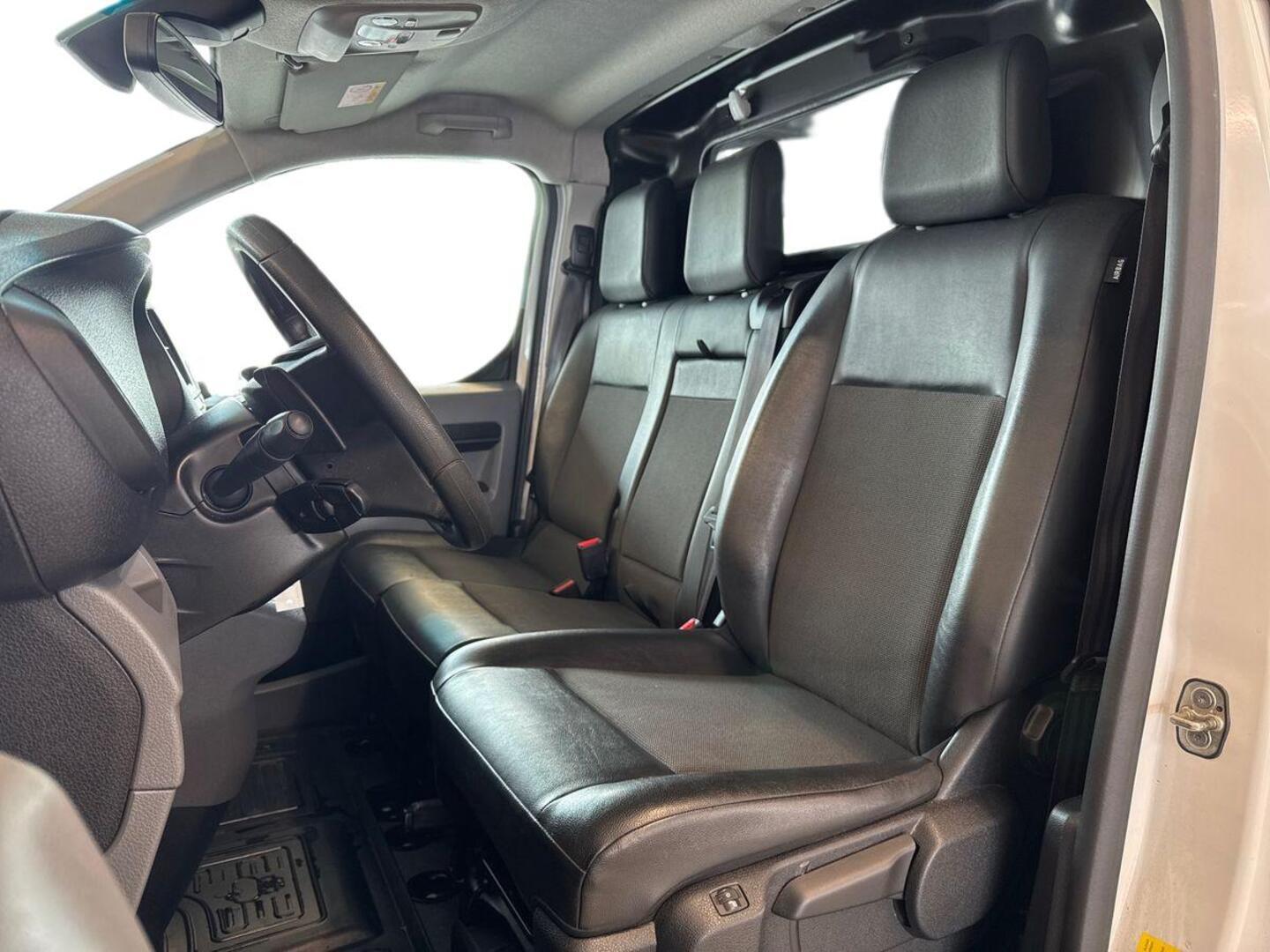 TOYOTA Proace 2020