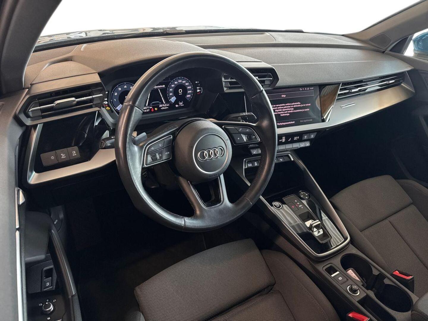 AUDI A3 7