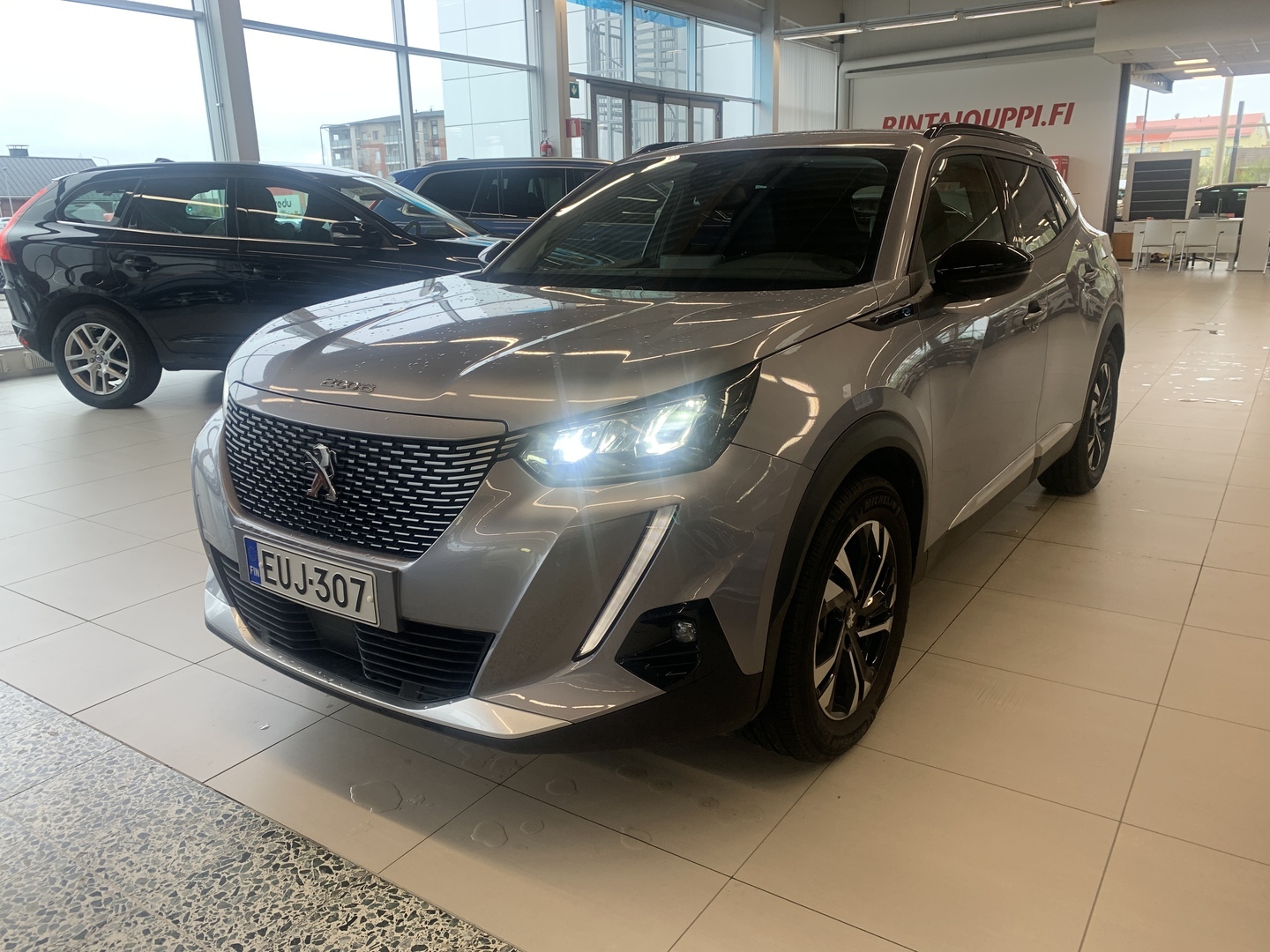 PEUGEOT e-2008 2022