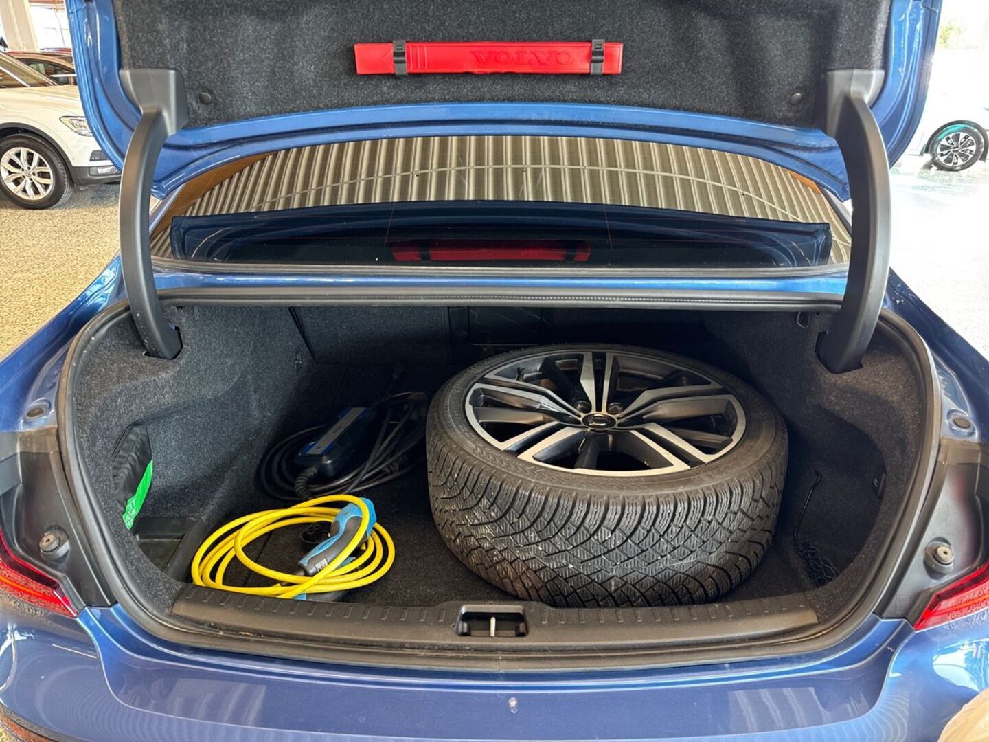 VOLVO S60 11