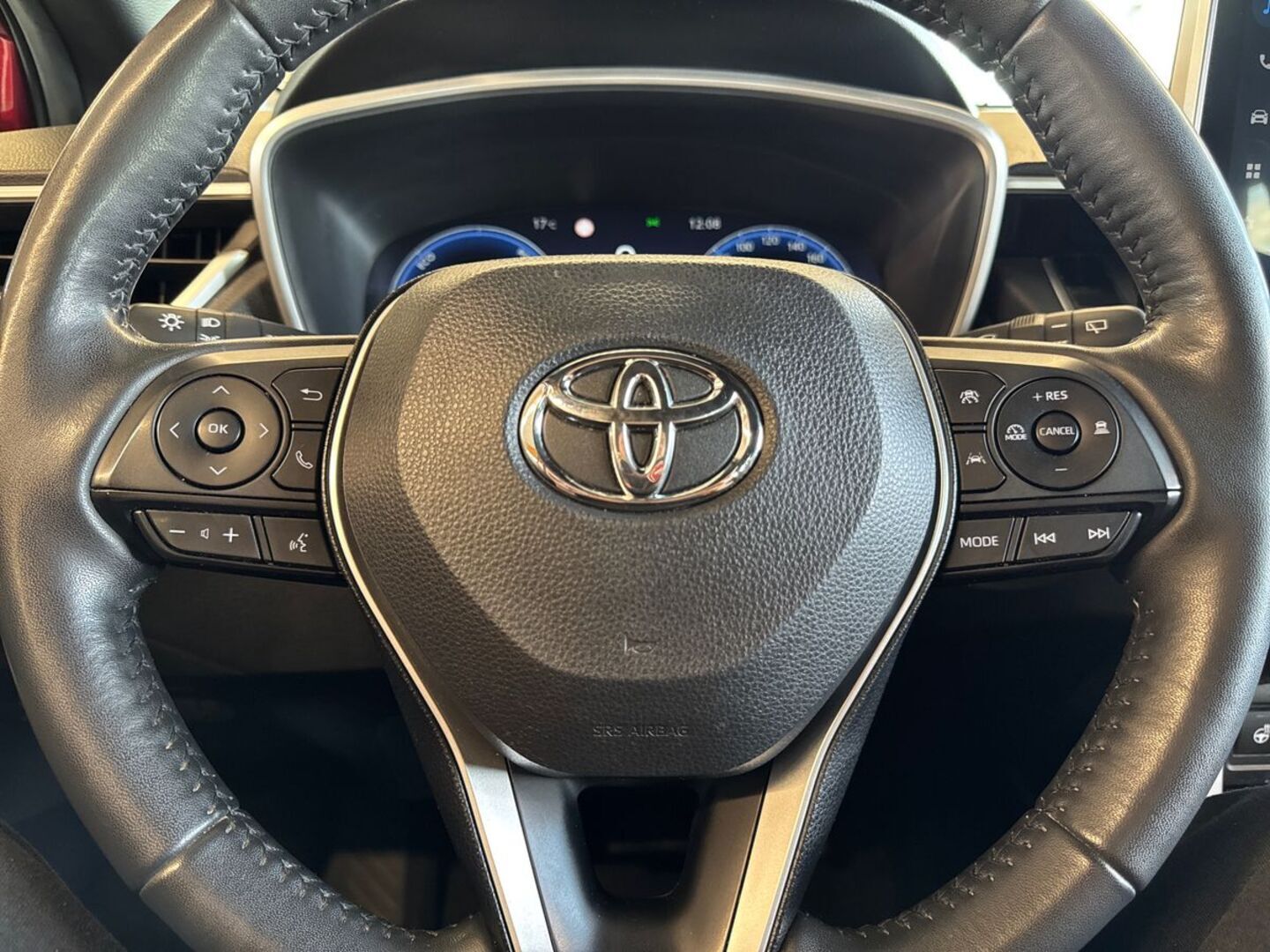 TOYOTA Corolla Cross 15