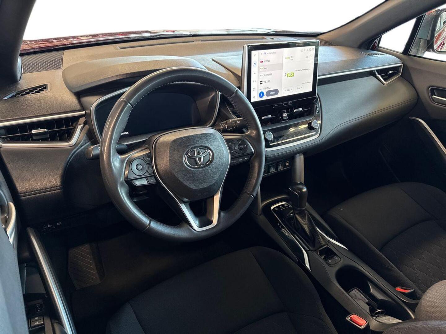 TOYOTA Corolla Cross 7