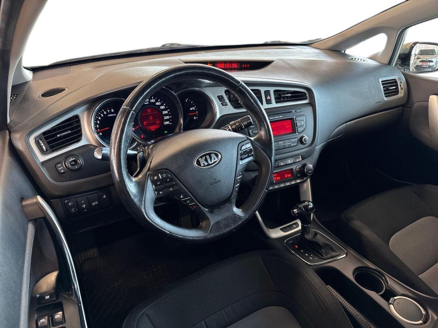 KIA cee'd 7