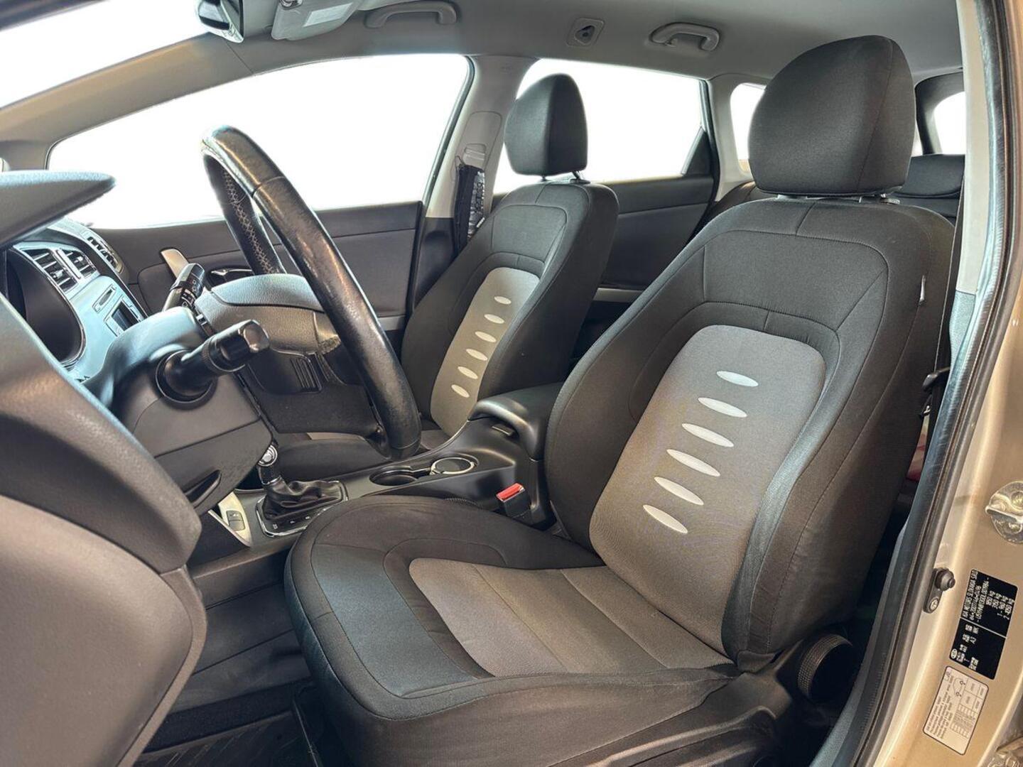 KIA cee'd 9