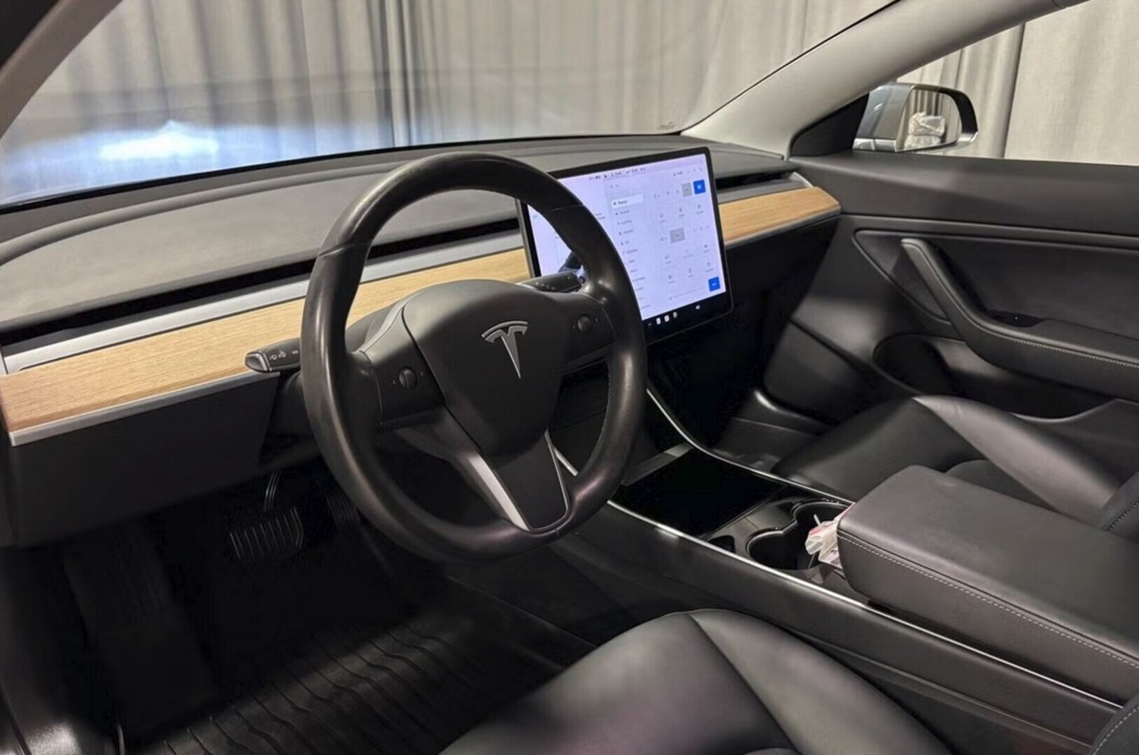 TESLA Model 3 2019