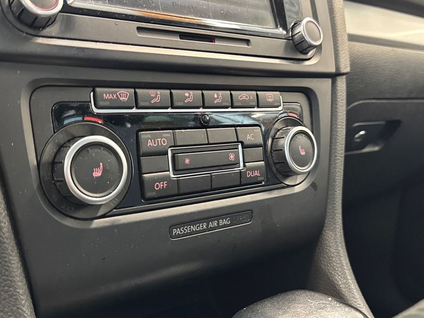 VOLKSWAGEN Golf 2009