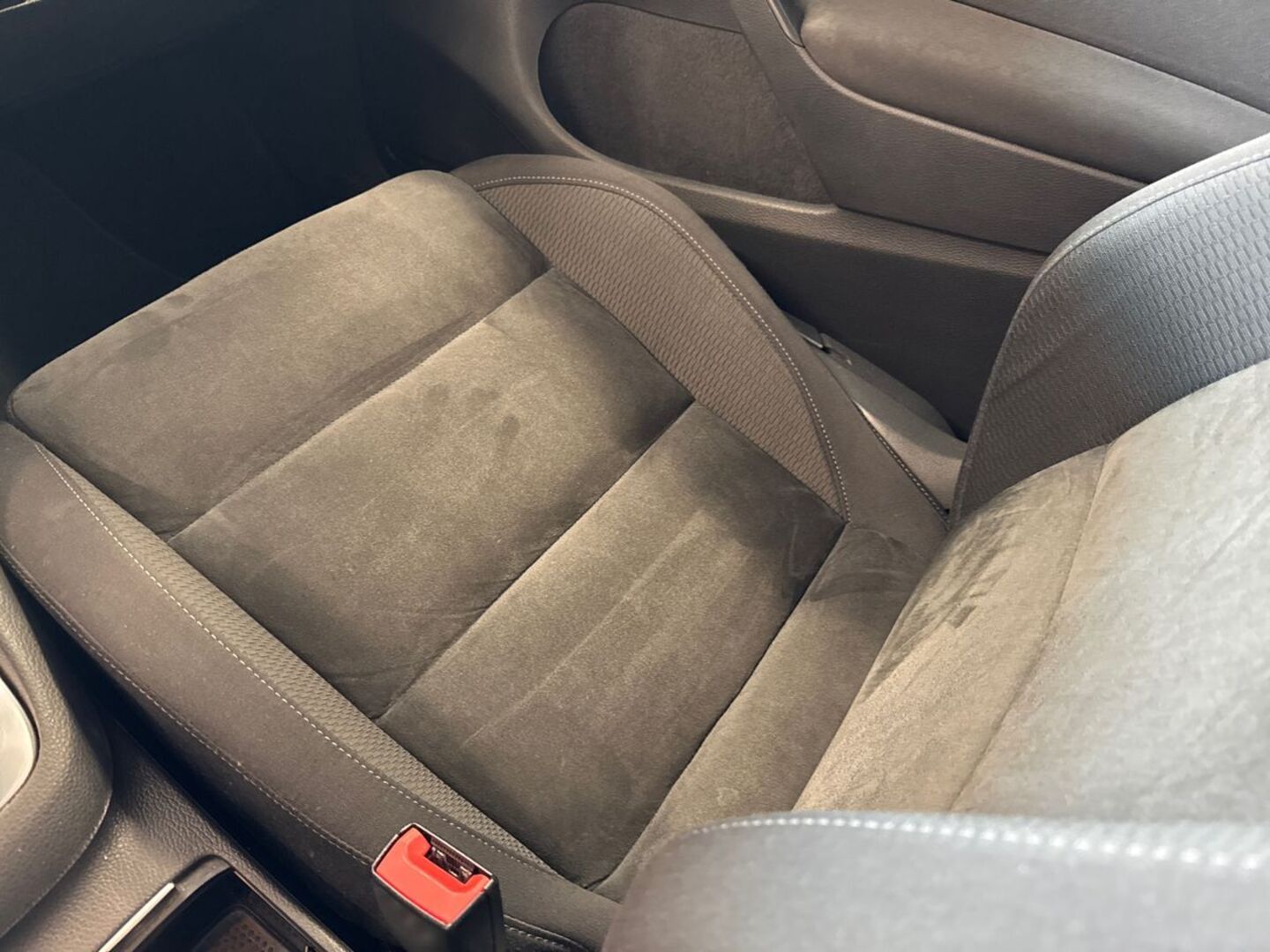 VOLKSWAGEN Golf 2009