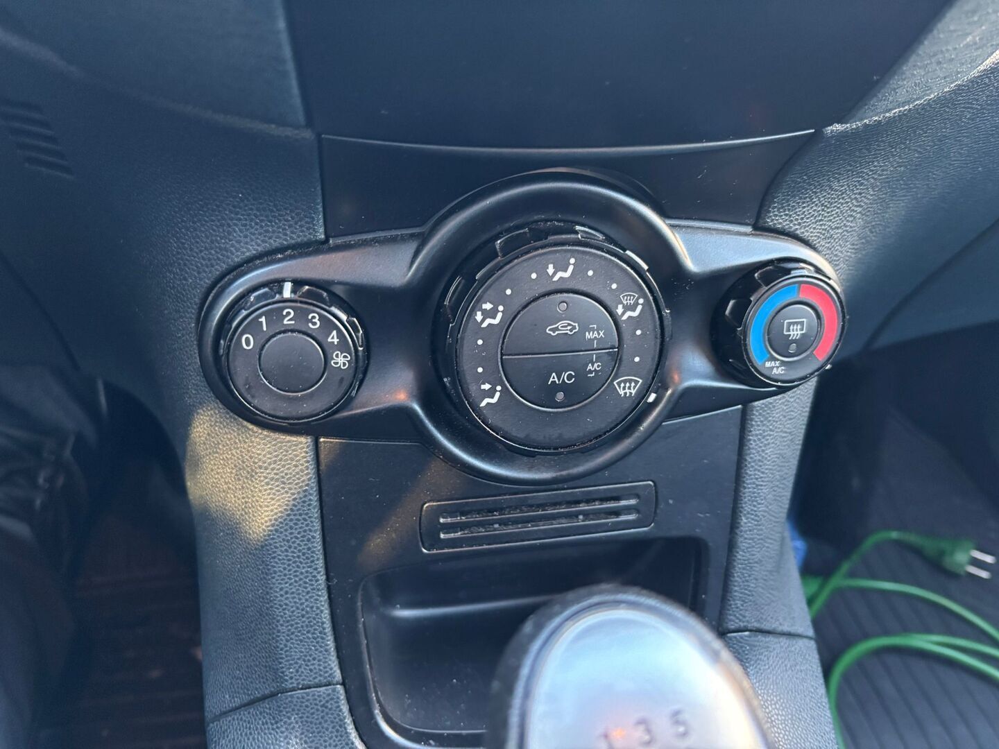 FORD Fiesta Van 2011