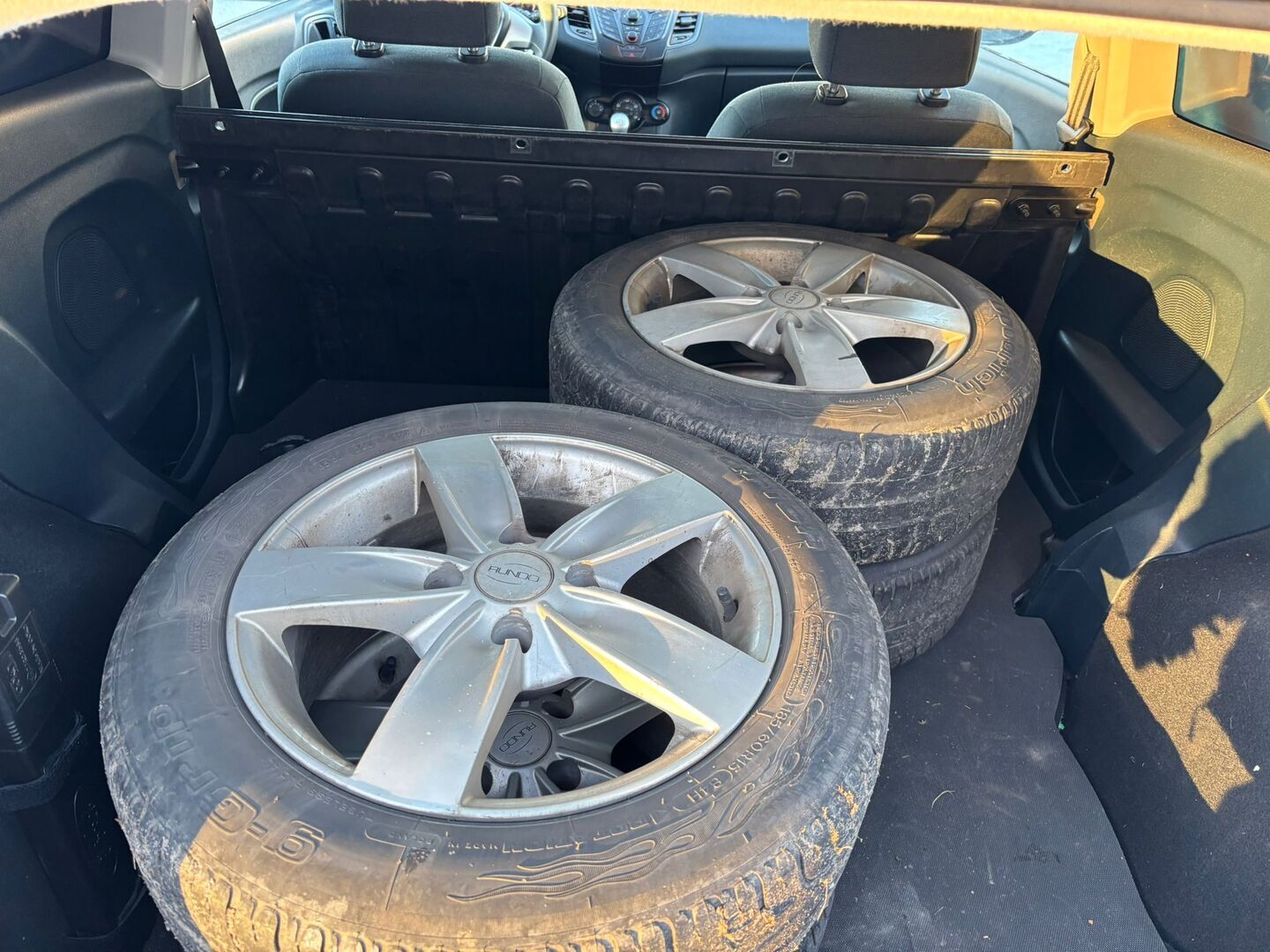 FORD Fiesta Van 2011