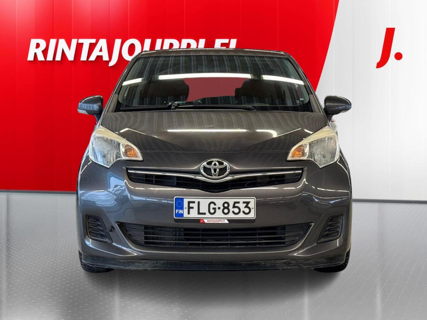 TOYOTA Verso-S 2014